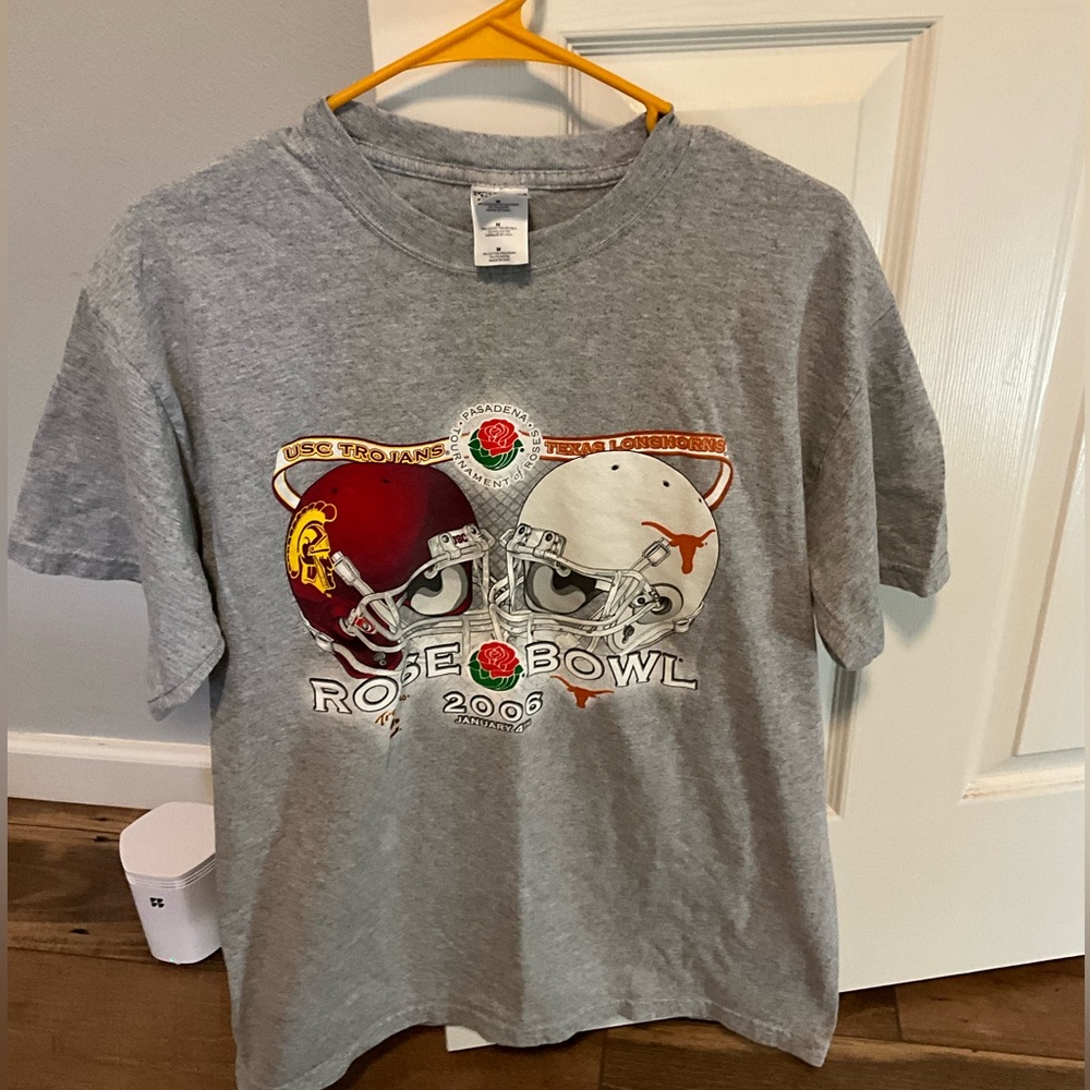 Vintage UT Football Championship 2005 rose bowl shirt